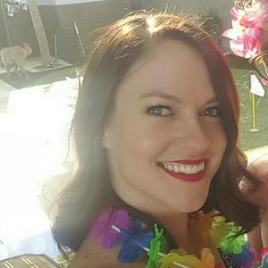 Meet your Posher, Whitney